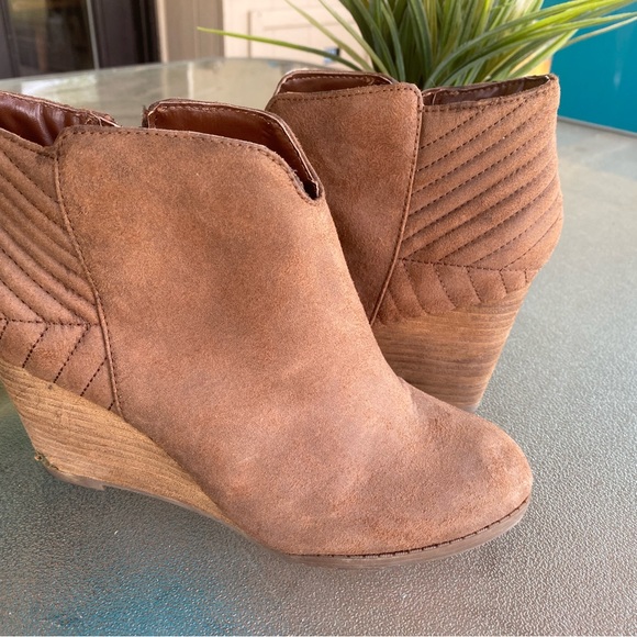 Carlos Santana 3” Wedge Suede Booties - Picture 2 of 4